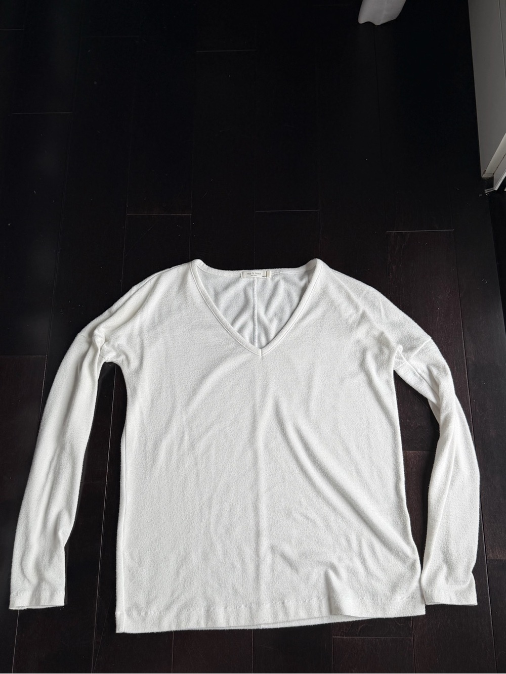 rag & bone White V-Neck Long Sleeve Knit Top